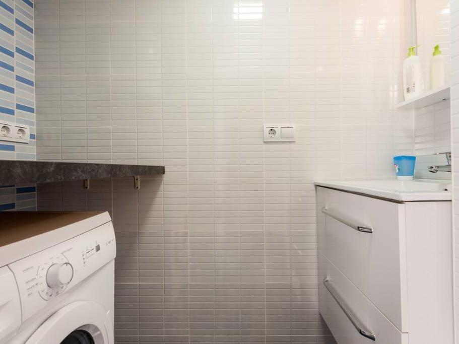 Apartamento Cerca De La Playa Валенсия Екстериор снимка